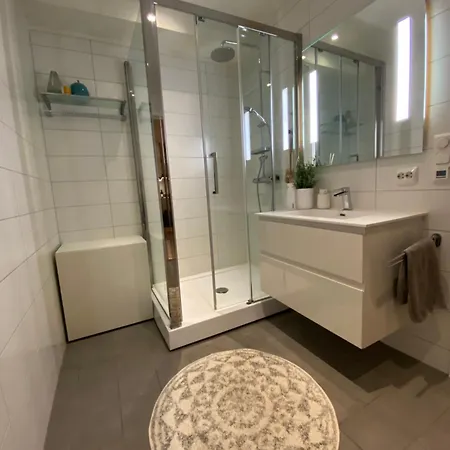 Arctic Home- With Spectacular View Tatil Evi *