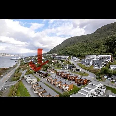 Arctic Home- With Spectacular View Tatil Evi Tromsø