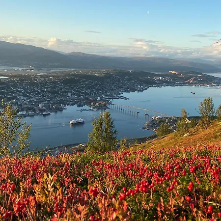 Arctic Home- With Spectacular View
