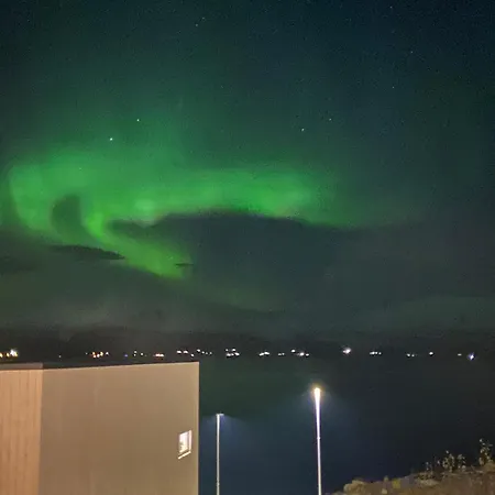 Arctic Home- With Spectacular View *