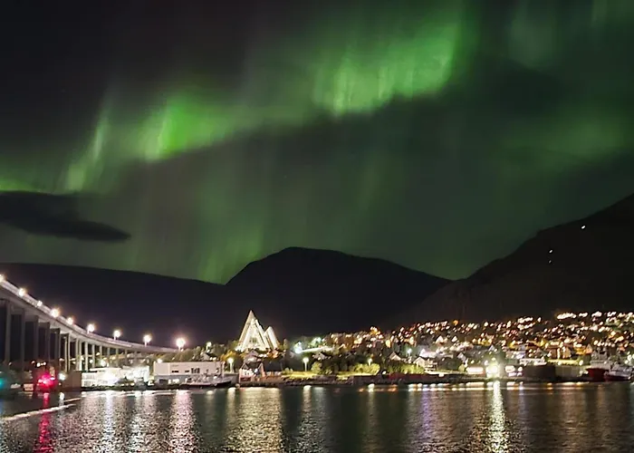 Arctic Home- With Spectacular View * Tromsø